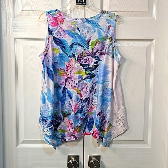 NWOT Time and Tru Sleeveless Floral Top Lace Beading Large - Picture 5 of 13